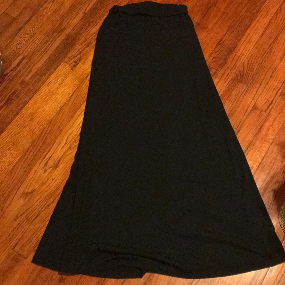 Black maxi skirt